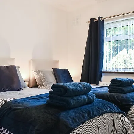 Ballyholme * Skelton (North Yorkshire)